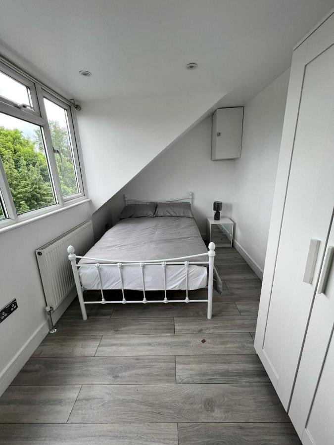 Lovely 2 Bedroom Flat With Roof Terrace In London Nw6 Exterior foto